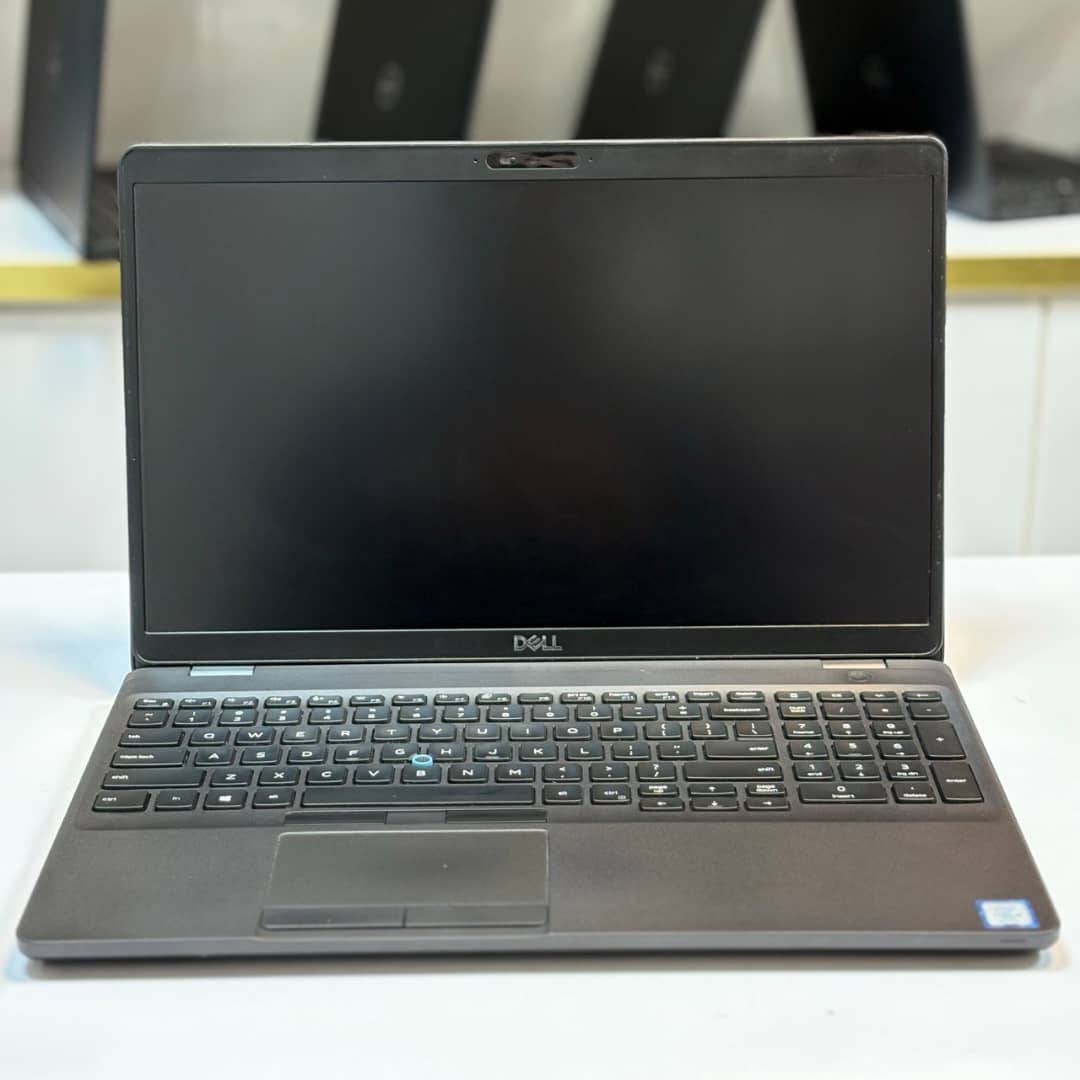 لپ تاپ دل 5500 آونگ استور